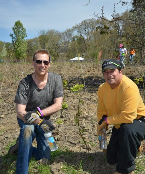 Million Trees NYC, Michael Moskowitz and Jose Zavala planting trees at Alley Pond